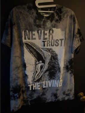 Beetlejuice- Black and Gray Tie-Dye "Never Trust The Living" Hot Topic